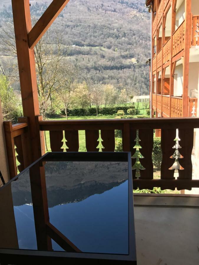 Appartement Tt Confort Au Coeur Des Montagnes Avec Vue Sur Les Montagnes Wifi Luz-Saint-Sauveur Esterno foto