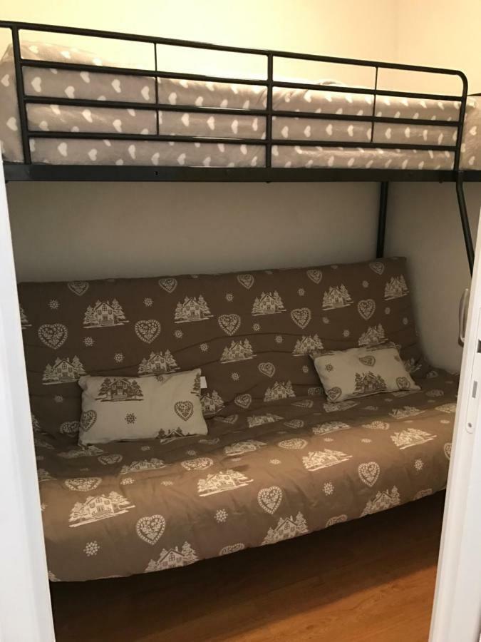 Appartement Tt Confort Au Coeur Des Montagnes Avec Vue Sur Les Montagnes Wifi Luz-Saint-Sauveur Esterno foto