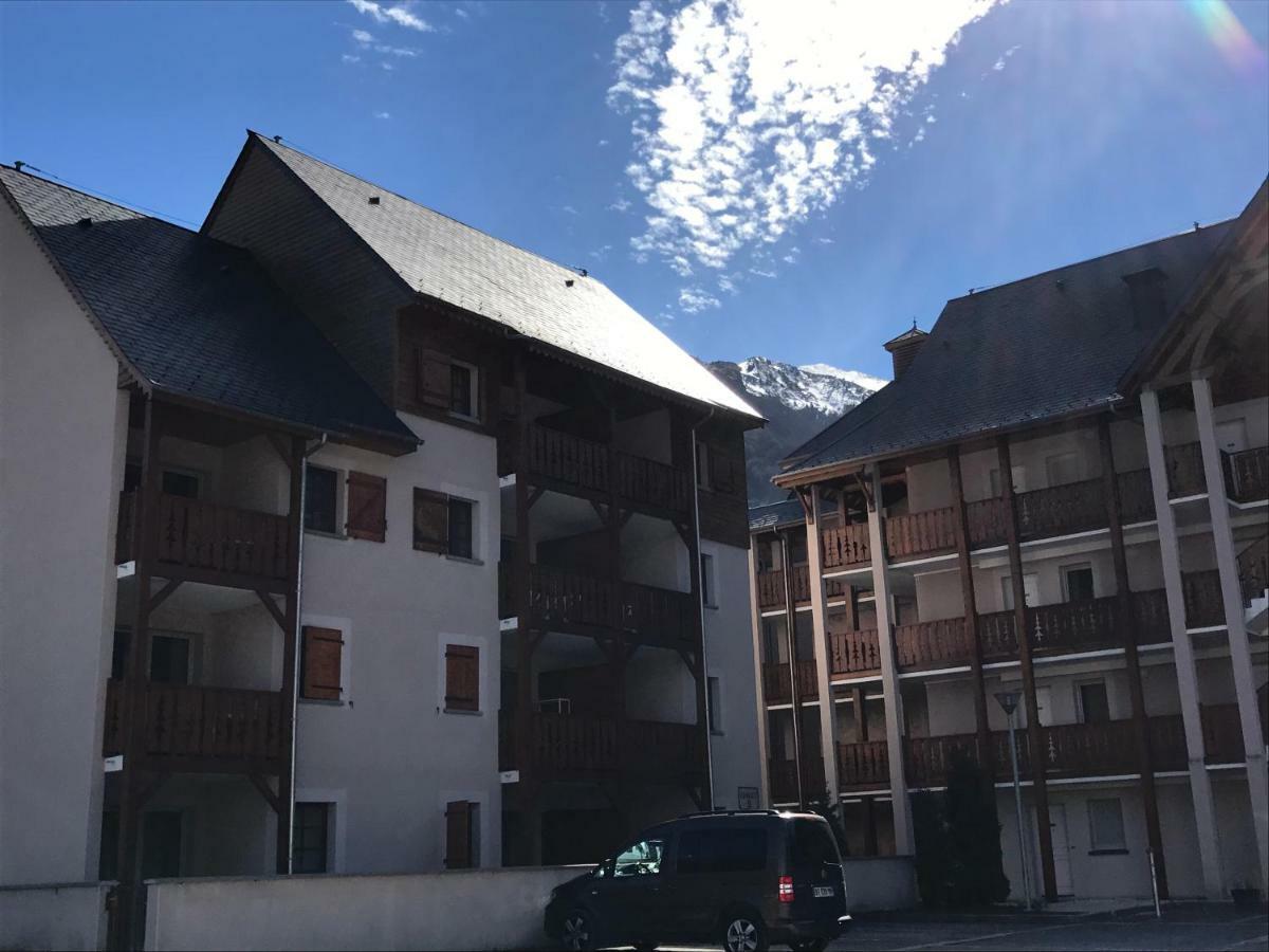 Appartement Tt Confort Au Coeur Des Montagnes Avec Vue Sur Les Montagnes Wifi Luz-Saint-Sauveur Esterno foto