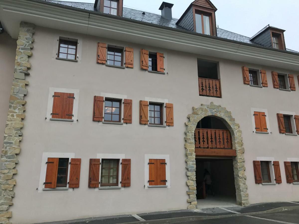 Appartement Tt Confort Au Coeur Des Montagnes Avec Vue Sur Les Montagnes Wifi Luz-Saint-Sauveur Esterno foto